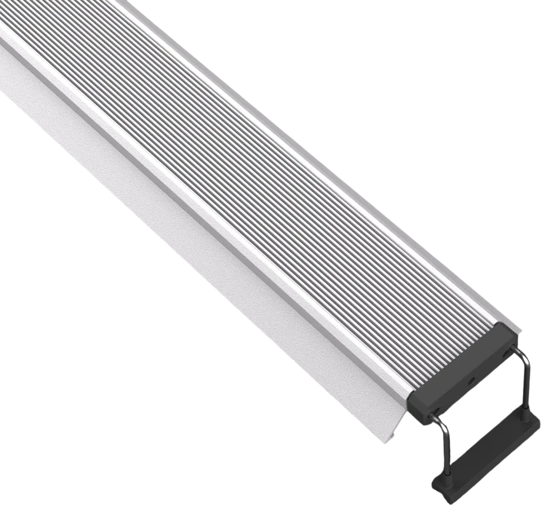 Close view of the Chihiros B Series mirror shade fitted to the light